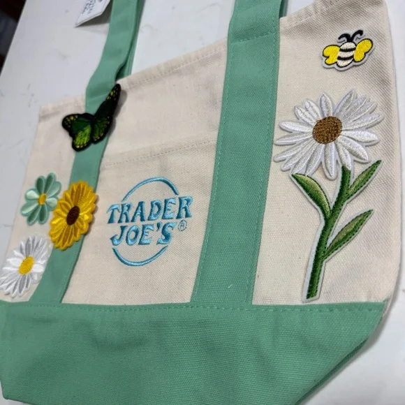 Trader Joe's mini pastel canvas tote bag - Picture 4 of 4